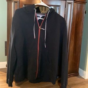 Tommy Hilfiger XL zip up hoodie runs small I would say fits like a large